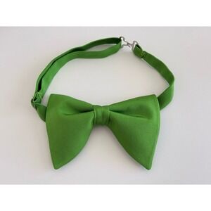 Handmade Lime Green‎ Silk Bow tie Vintage style 70`s Bowtie Pretied Formal Prom